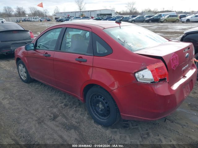 Photo 2 VIN: 1FAHP3EN1AW247195 - FORD FOCUS 