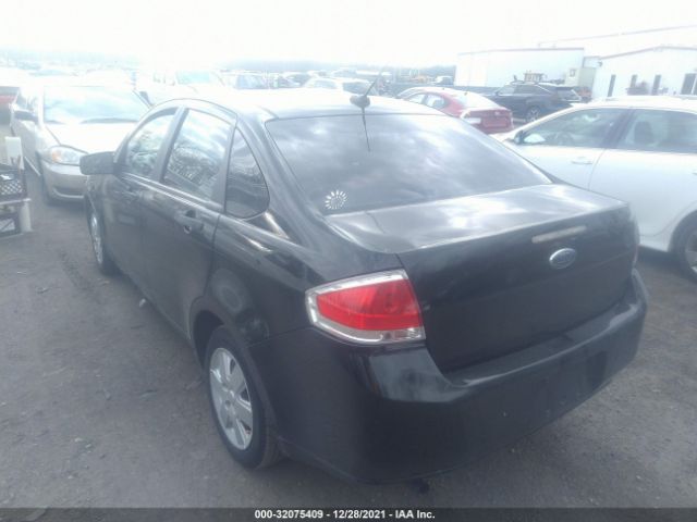 Photo 2 VIN: 1FAHP3EN4BW144466 - FORD FOCUS 