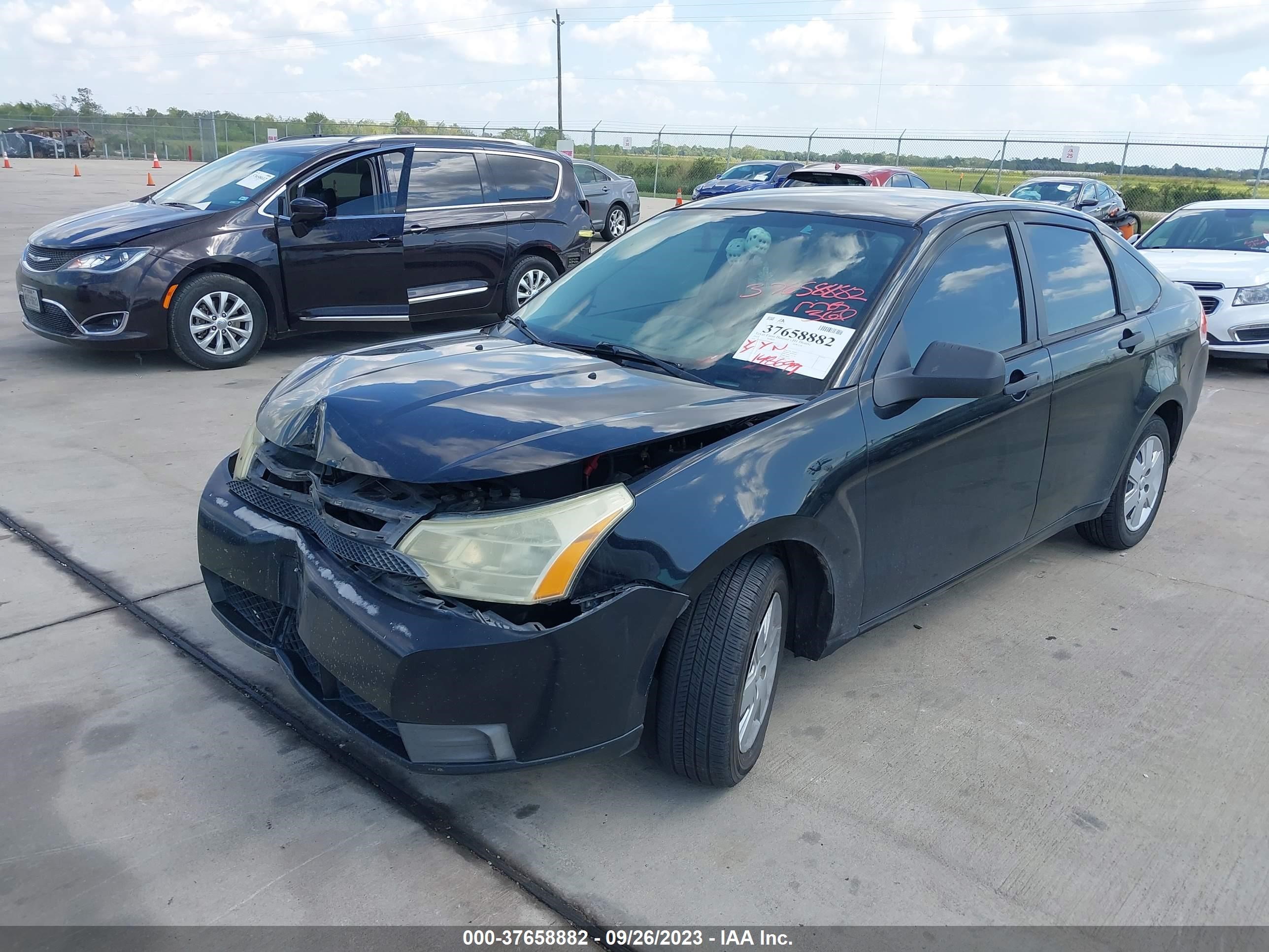 Photo 5 VIN: 1FAHP3EN5AW268857 - FORD FOCUS 