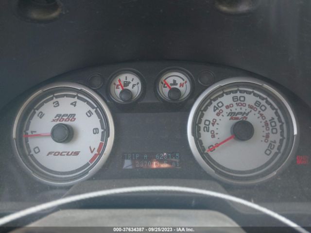 Photo 6 VIN: 1FAHP3EN5AW269801 - FORD FOCUS 