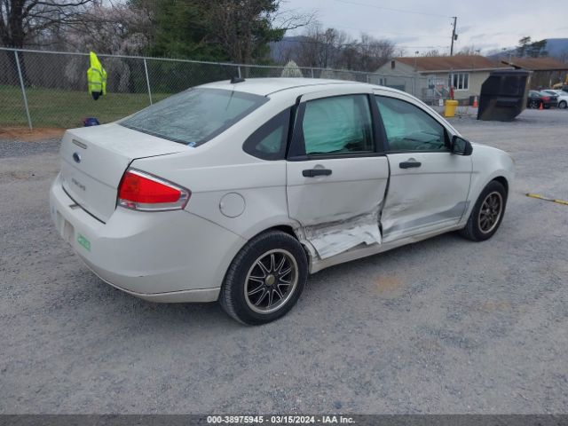 Photo 3 VIN: 1FAHP3EN7BW162668 - FORD FOCUS 