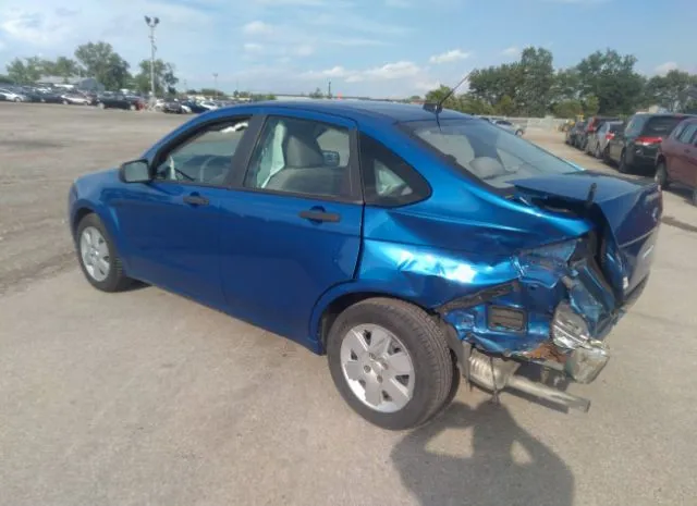 Photo 2 VIN: 1FAHP3EN8BW105475 - FORD FOCUS 