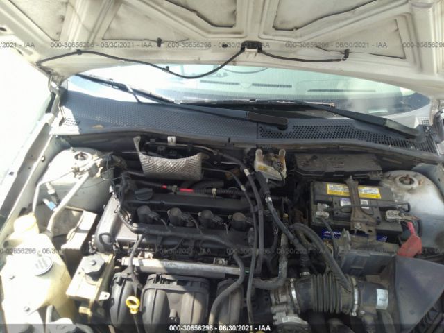 Photo 9 VIN: 1FAHP3ENXAW153641 - FORD FOCUS 