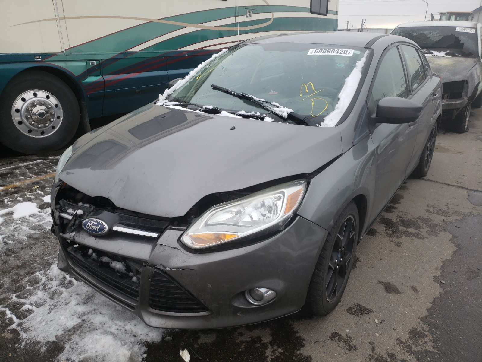 Photo 1 VIN: 1FAHP3F20CL105204 - FORD FOCUS SE 