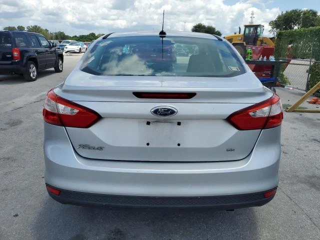 Photo 5 VIN: 1FAHP3F20CL105820 - FORD FOCUS SE 