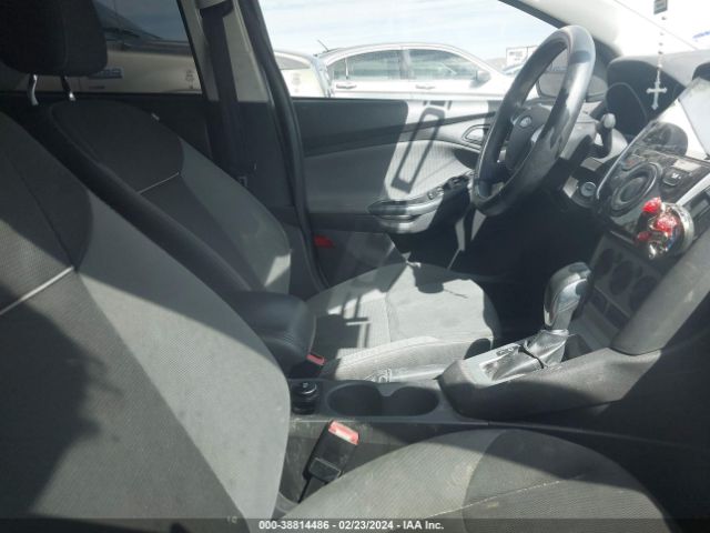 Photo 4 VIN: 1FAHP3F20CL135917 - FORD FOCUS 