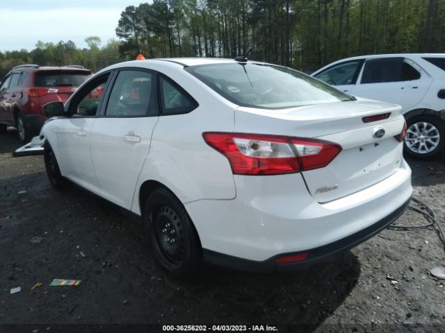 Photo 2 VIN: 1FAHP3F20CL150692 - FORD FOCUS 