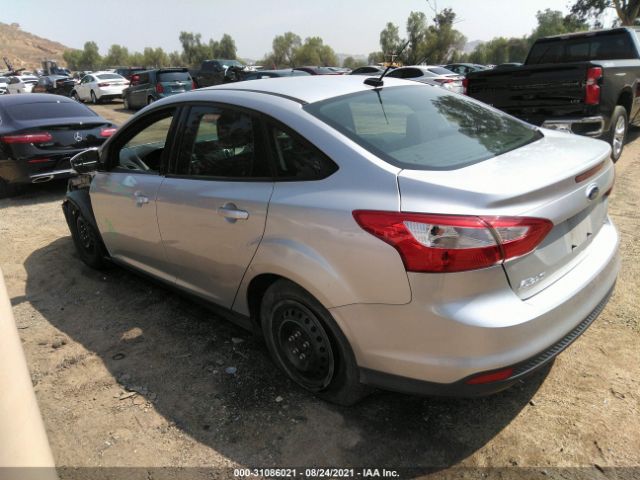 Photo 2 VIN: 1FAHP3F20CL347796 - FORD FOCUS 