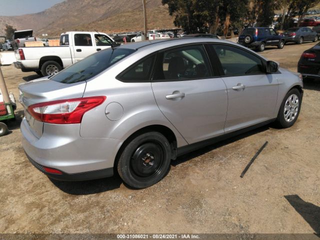 Photo 3 VIN: 1FAHP3F20CL347796 - FORD FOCUS 