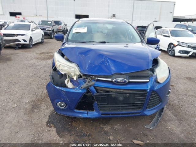 Photo 5 VIN: 1FAHP3F20CL361875 - FORD FOCUS 