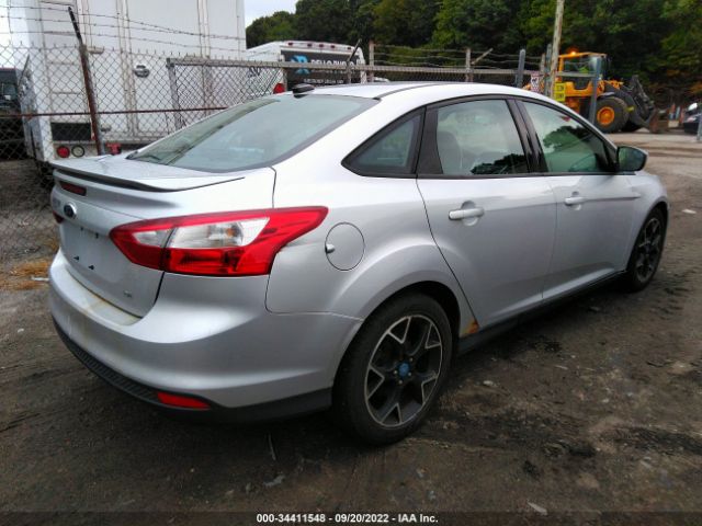 Photo 3 VIN: 1FAHP3F20CL389661 - FORD FOCUS 