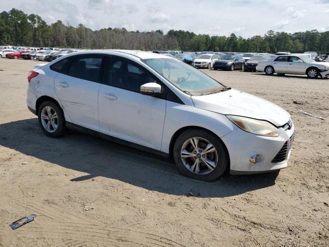 Photo 3 VIN: 1FAHP3F20CL390602 - FORD FOCUS SE 