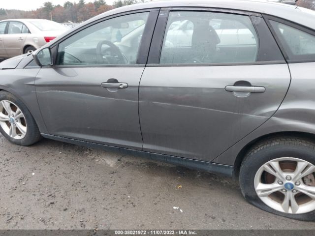 Photo 5 VIN: 1FAHP3F20CL432279 - FORD FOCUS 