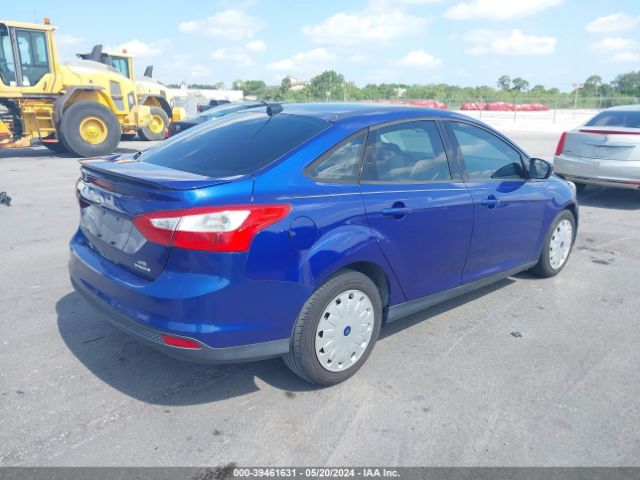 Photo 3 VIN: 1FAHP3F20CL444917 - FORD FOCUS 