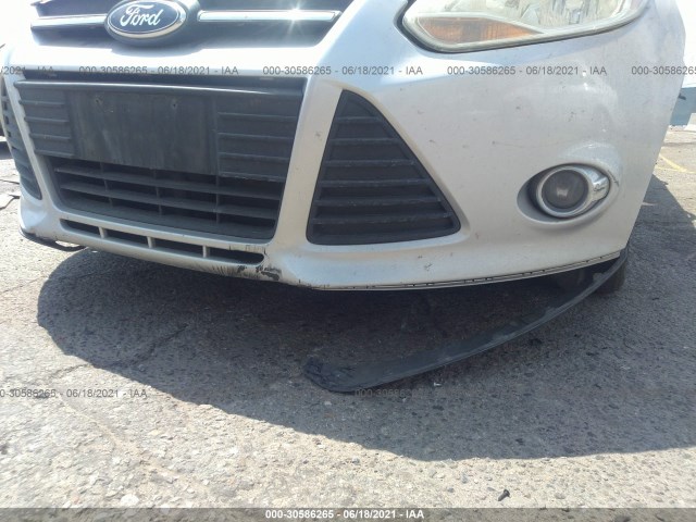 Photo 5 VIN: 1FAHP3F21CL184642 - FORD FOCUS 