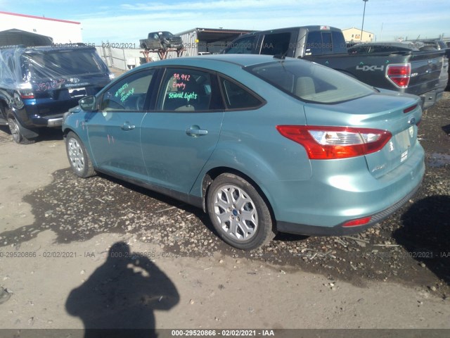 Photo 2 VIN: 1FAHP3F21CL231944 - FORD FOCUS 