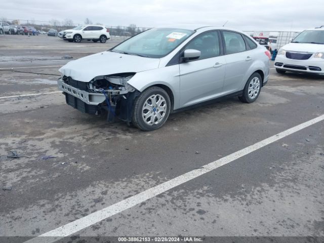 Photo 1 VIN: 1FAHP3F21CL258562 - FORD FOCUS 