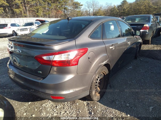 Photo 3 VIN: 1FAHP3F21CL351856 - FORD FOCUS 