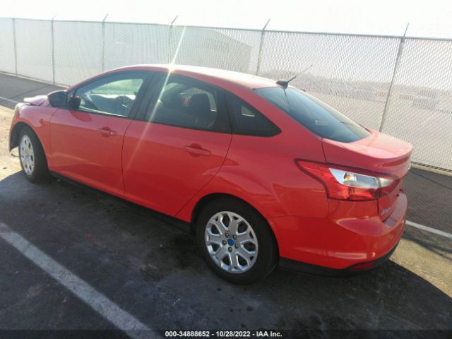 Photo 2 VIN: 1FAHP3F21CL379401 - FORD FOCUS 