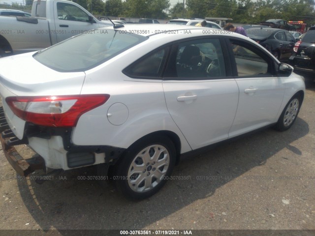 Photo 3 VIN: 1FAHP3F21CL381634 - FORD FOCUS 