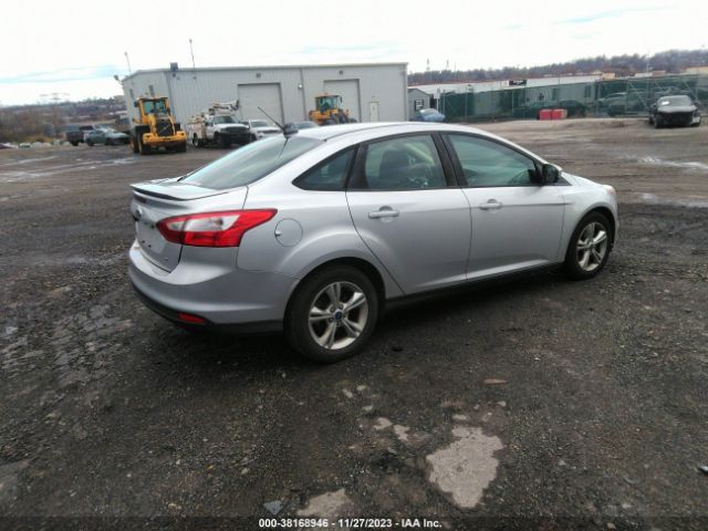 Photo 3 VIN: 1FAHP3F21CL407262 - FORD FOCUS 