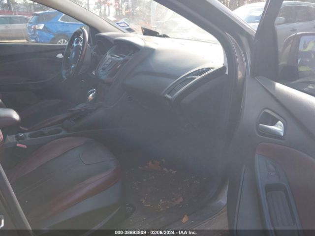 Photo 4 VIN: 1FAHP3F22CL172581 - FORD FOCUS 