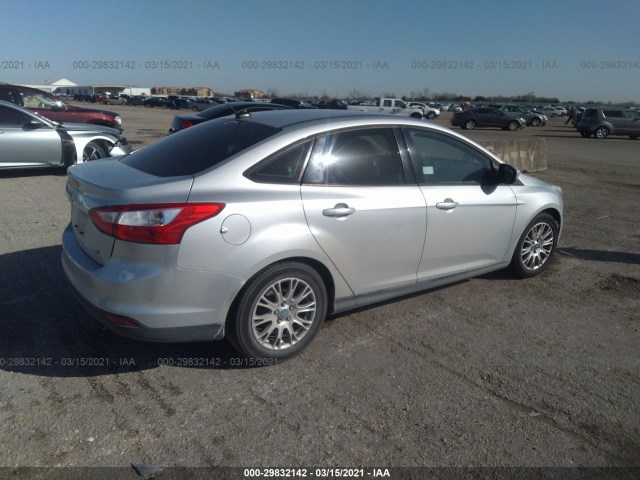 Photo 3 VIN: 1FAHP3F22CL178137 - FORD FOCUS 