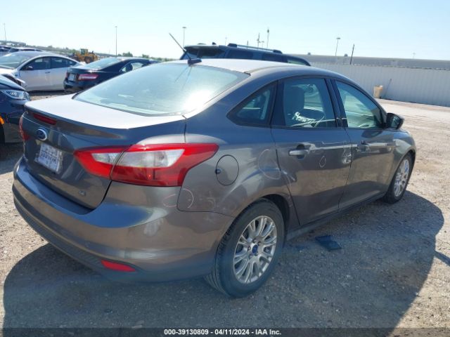 Photo 3 VIN: 1FAHP3F22CL178638 - FORD FOCUS 