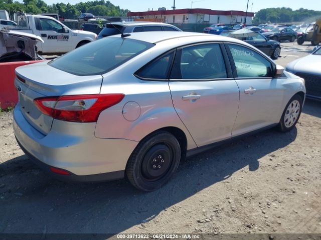 Photo 3 VIN: 1FAHP3F22CL201559 - FORD FOCUS 