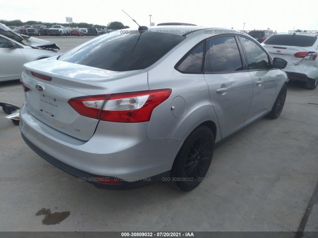 Photo 3 VIN: 1FAHP3F22CL211816 - FORD FOCUS 