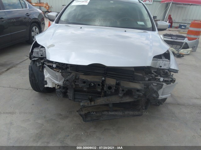 Photo 5 VIN: 1FAHP3F22CL211816 - FORD FOCUS 