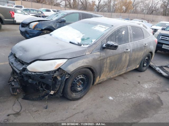 Photo 1 VIN: 1FAHP3F22CL212061 - FORD FOCUS 