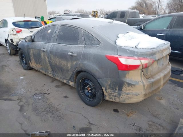 Photo 2 VIN: 1FAHP3F22CL212061 - FORD FOCUS 