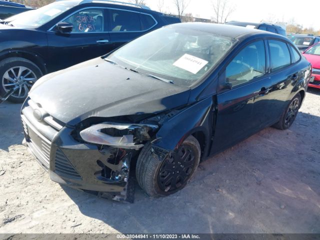 Photo 1 VIN: 1FAHP3F22CL242564 - FORD FOCUS 