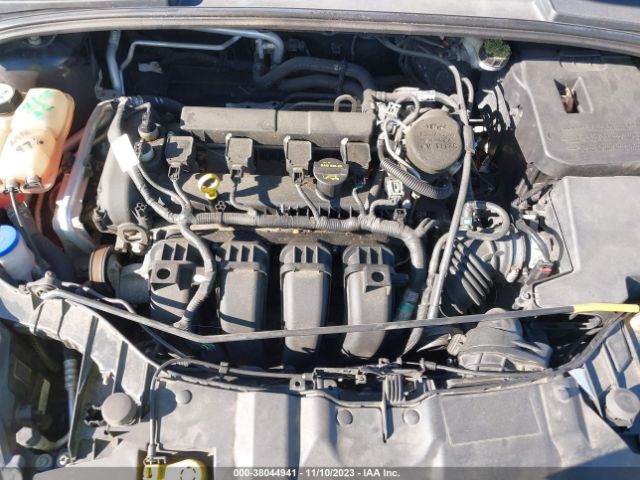 Photo 9 VIN: 1FAHP3F22CL242564 - FORD FOCUS 