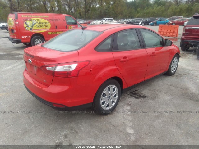 Photo 3 VIN: 1FAHP3F23CL114348 - FORD FOCUS 