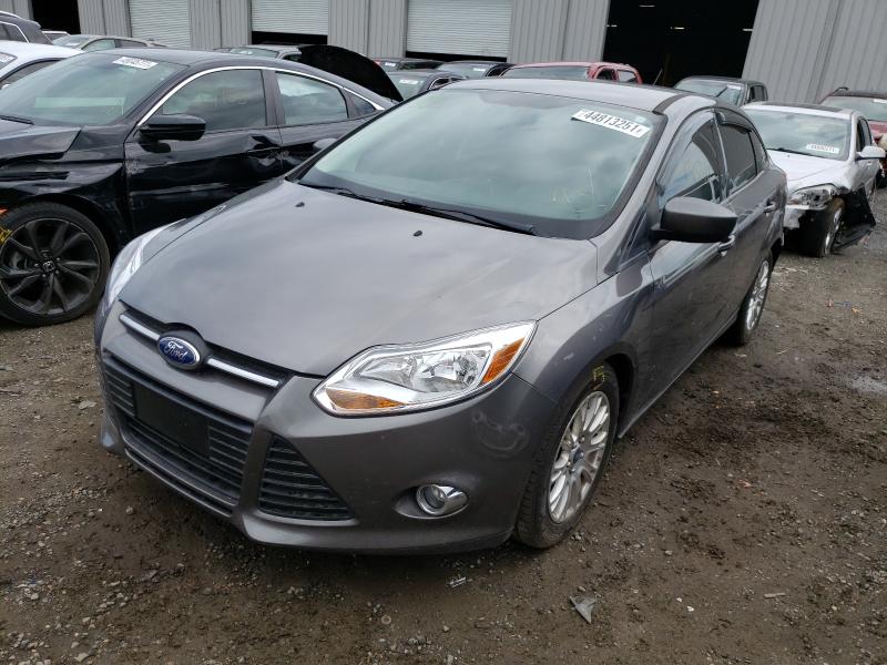 Photo 1 VIN: 1FAHP3F23CL142005 - FORD FOCUS SE 