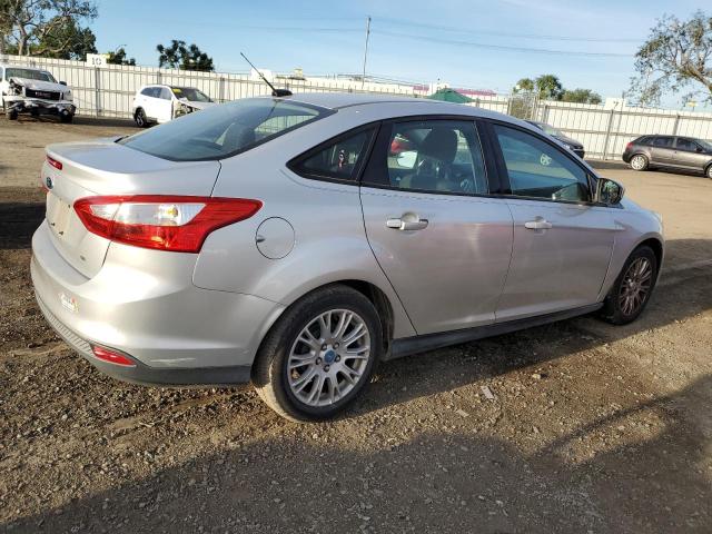 Photo 2 VIN: 1FAHP3F23CL179510 - FORD FOCUS 