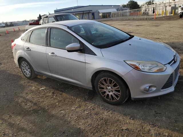 Photo 3 VIN: 1FAHP3F23CL179510 - FORD FOCUS 