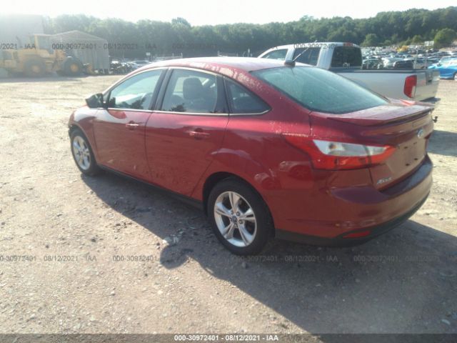 Photo 2 VIN: 1FAHP3F23CL242878 - FORD FOCUS 