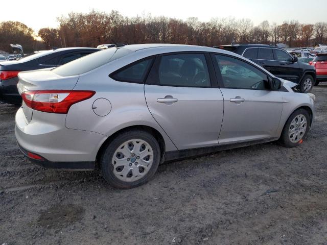 Photo 2 VIN: 1FAHP3F23CL256781 - FORD FOCUS 