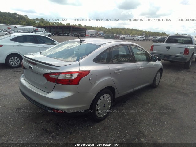 Photo 3 VIN: 1FAHP3F23CL277002 - FORD FOCUS 