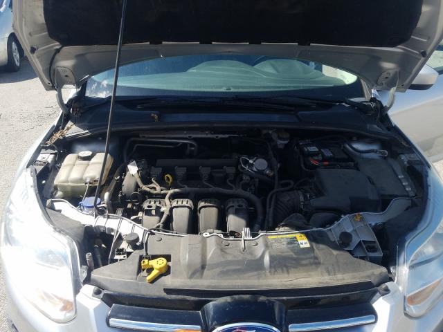 Photo 6 VIN: 1FAHP3F23CL307812 - FORD FOCUS SE 