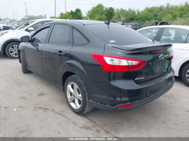 Photo 2 VIN: 1FAHP3F23CL323881 - FORD FOCUS 