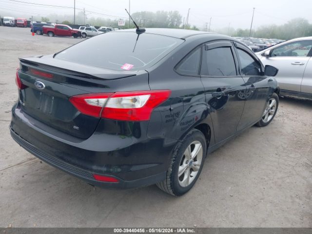 Photo 3 VIN: 1FAHP3F23CL323881 - FORD FOCUS 