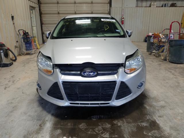 Photo 8 VIN: 1FAHP3F23CL337974 - FORD FOCUS SE 