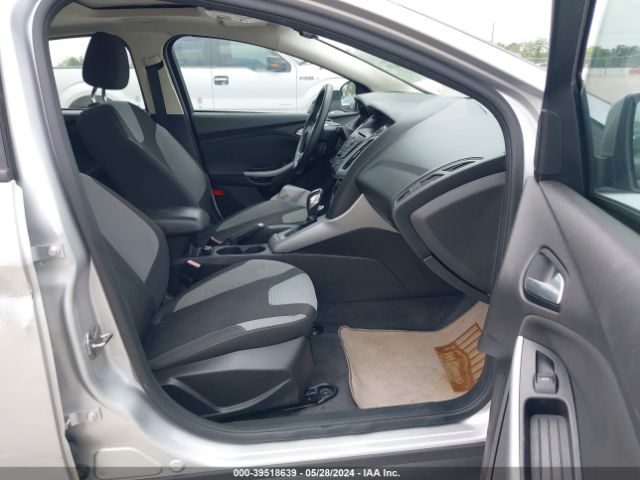 Photo 4 VIN: 1FAHP3F23CL352667 - FORD FOCUS 