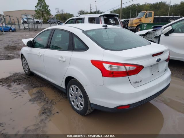 Photo 2 VIN: 1FAHP3F23CL394109 - FORD FOCUS 