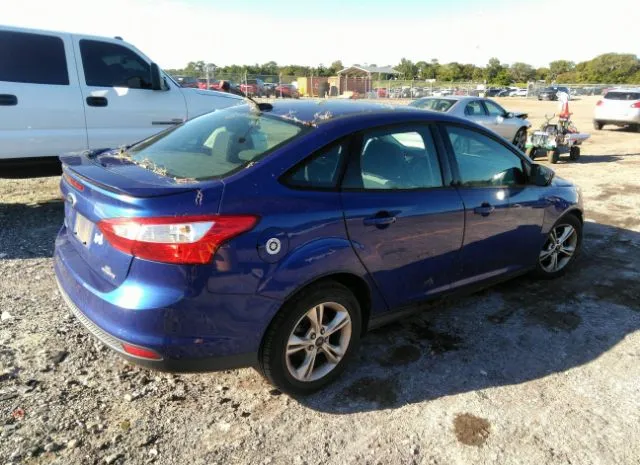 Photo 3 VIN: 1FAHP3F23CL399553 - FORD FOCUS 