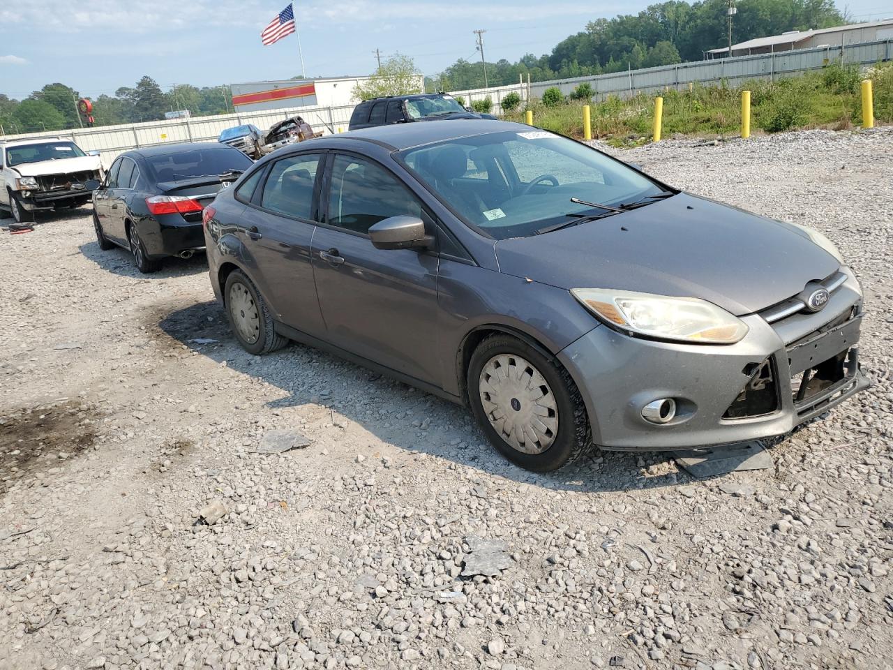 Photo 3 VIN: 1FAHP3F23CL448783 - FORD FOCUS 